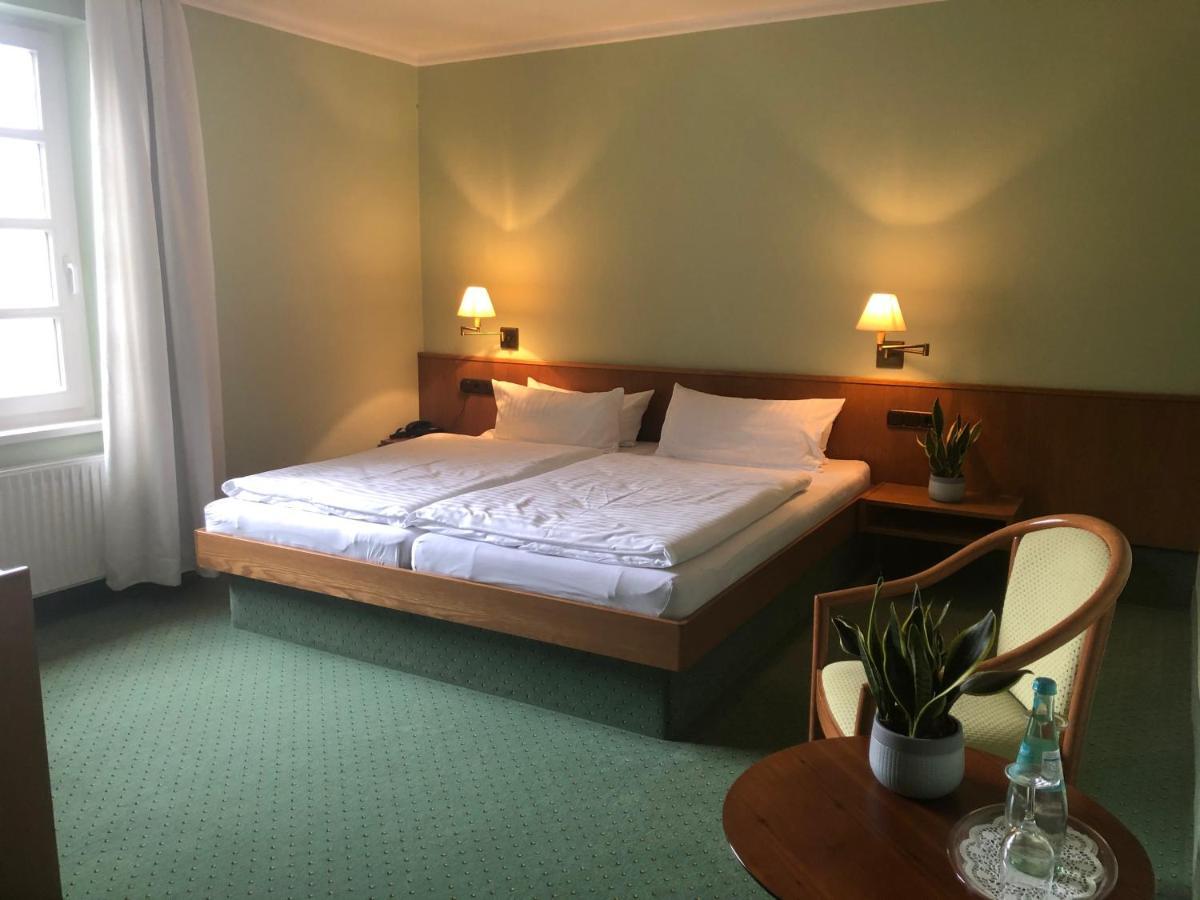 Block Hotel